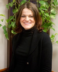 Dr. Ewa  Tracz D.D.S