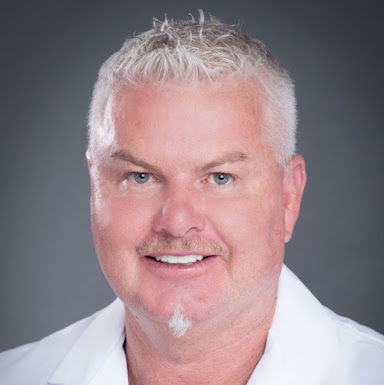 Dr. Darryl  Camp M.D.