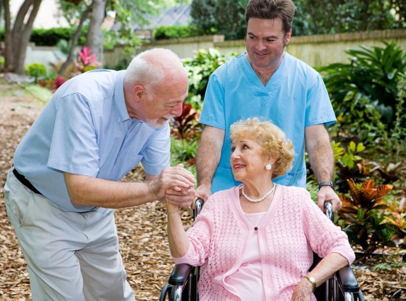 Dementia Simulator Puts Caregivers in Patients' POV