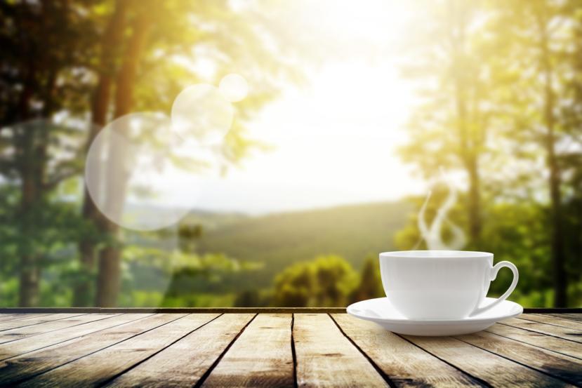 Can I drink coffee after I whiten my teeth?