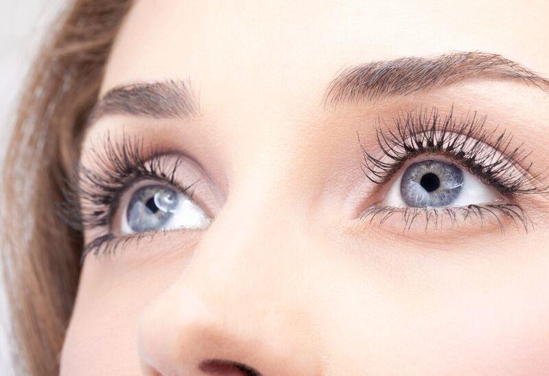 What to Expect After Blepharoplasty